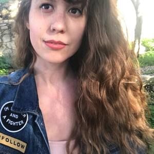 Meet your Posher, Camila